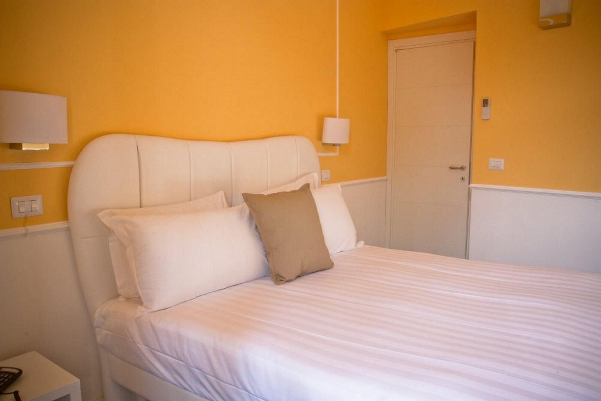 Roma Resort Trevi Екстериор снимка